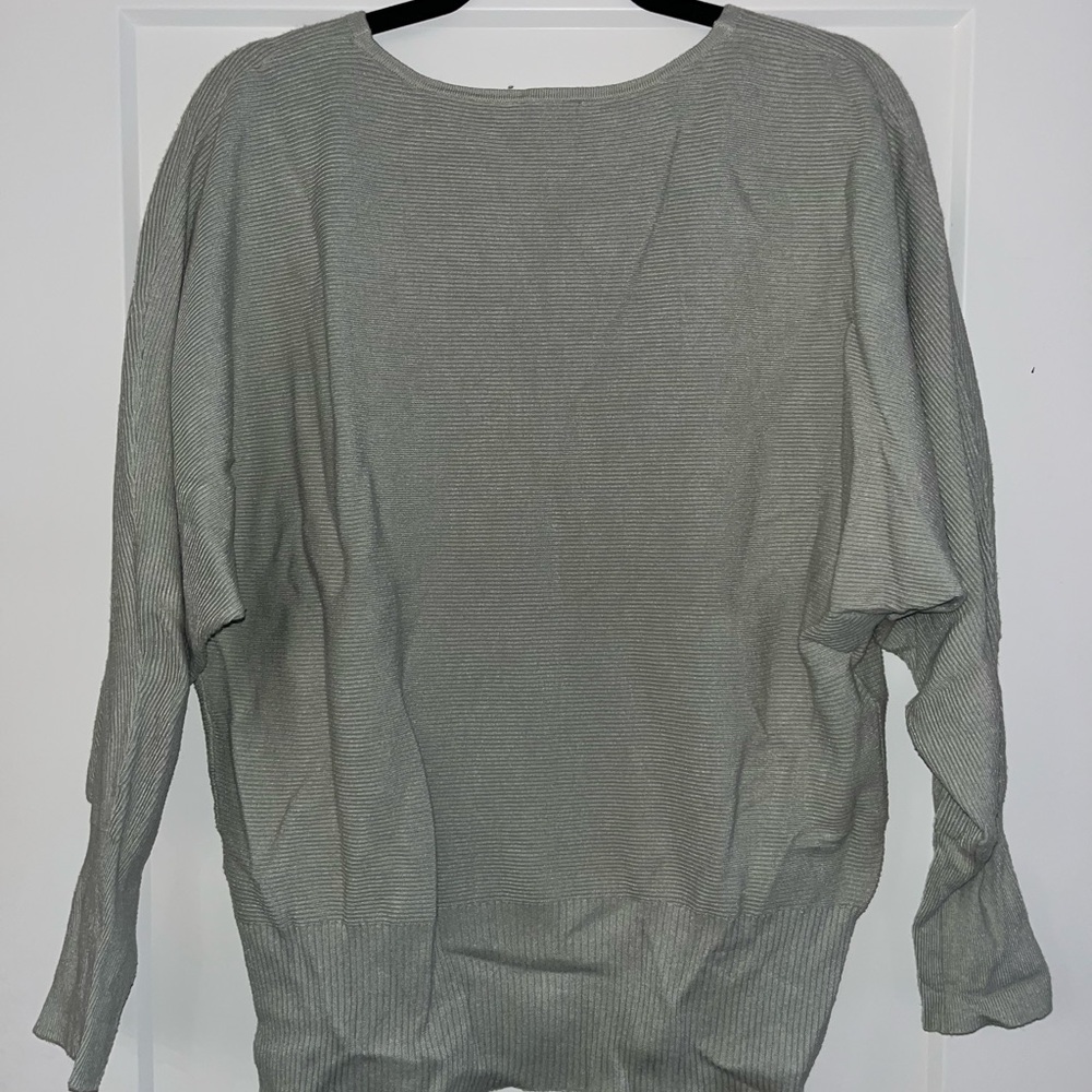Milano light green sweater